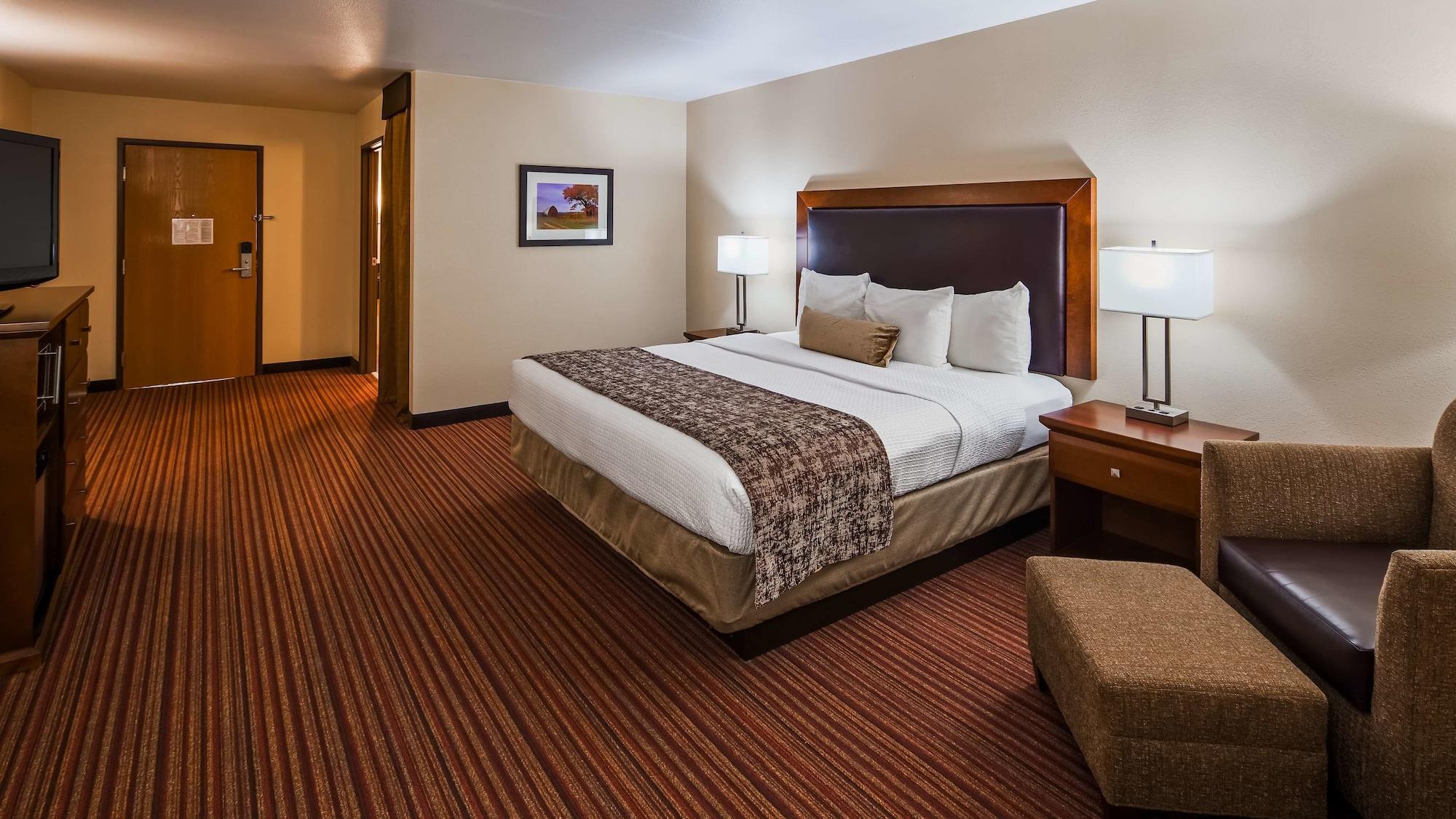 Best Western Plus Sparta Trail Lodge Bagian luar foto