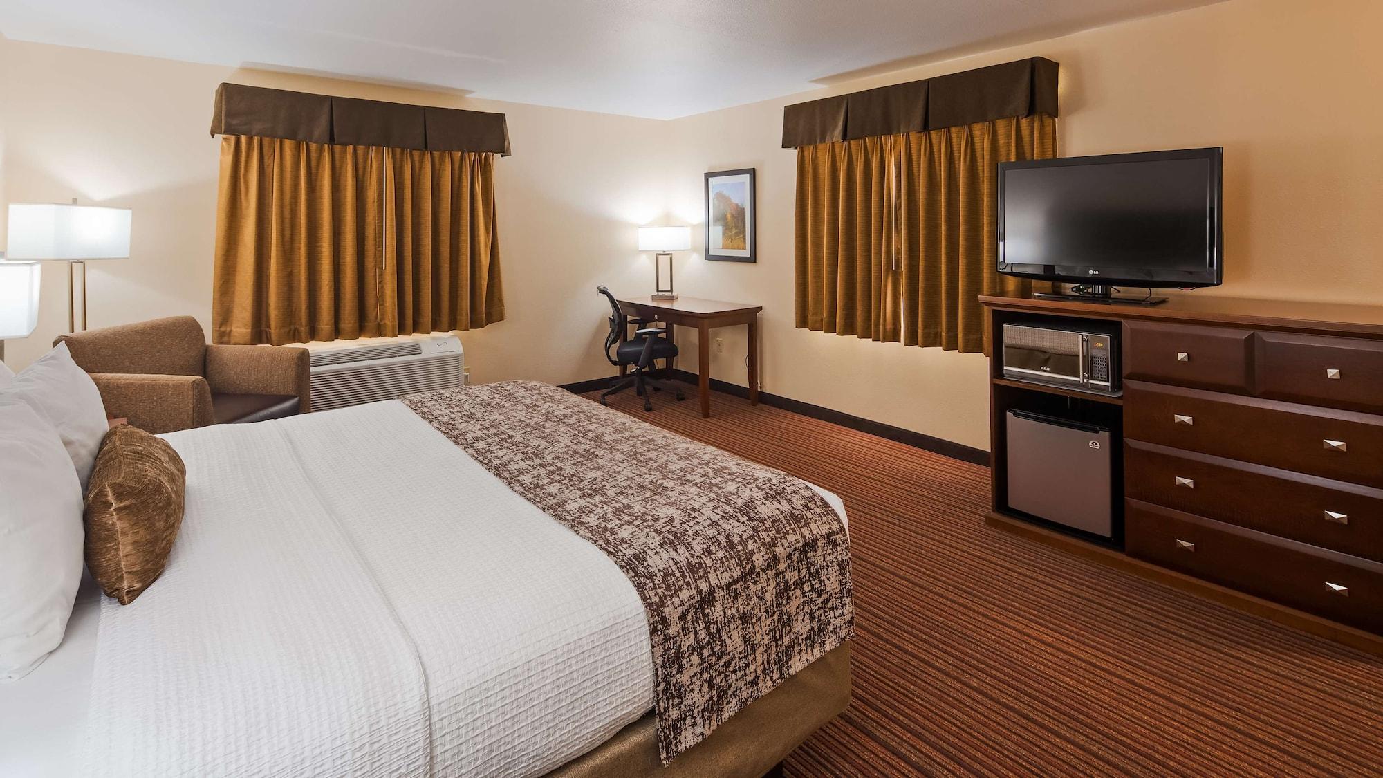 Best Western Plus Sparta Trail Lodge Bagian luar foto