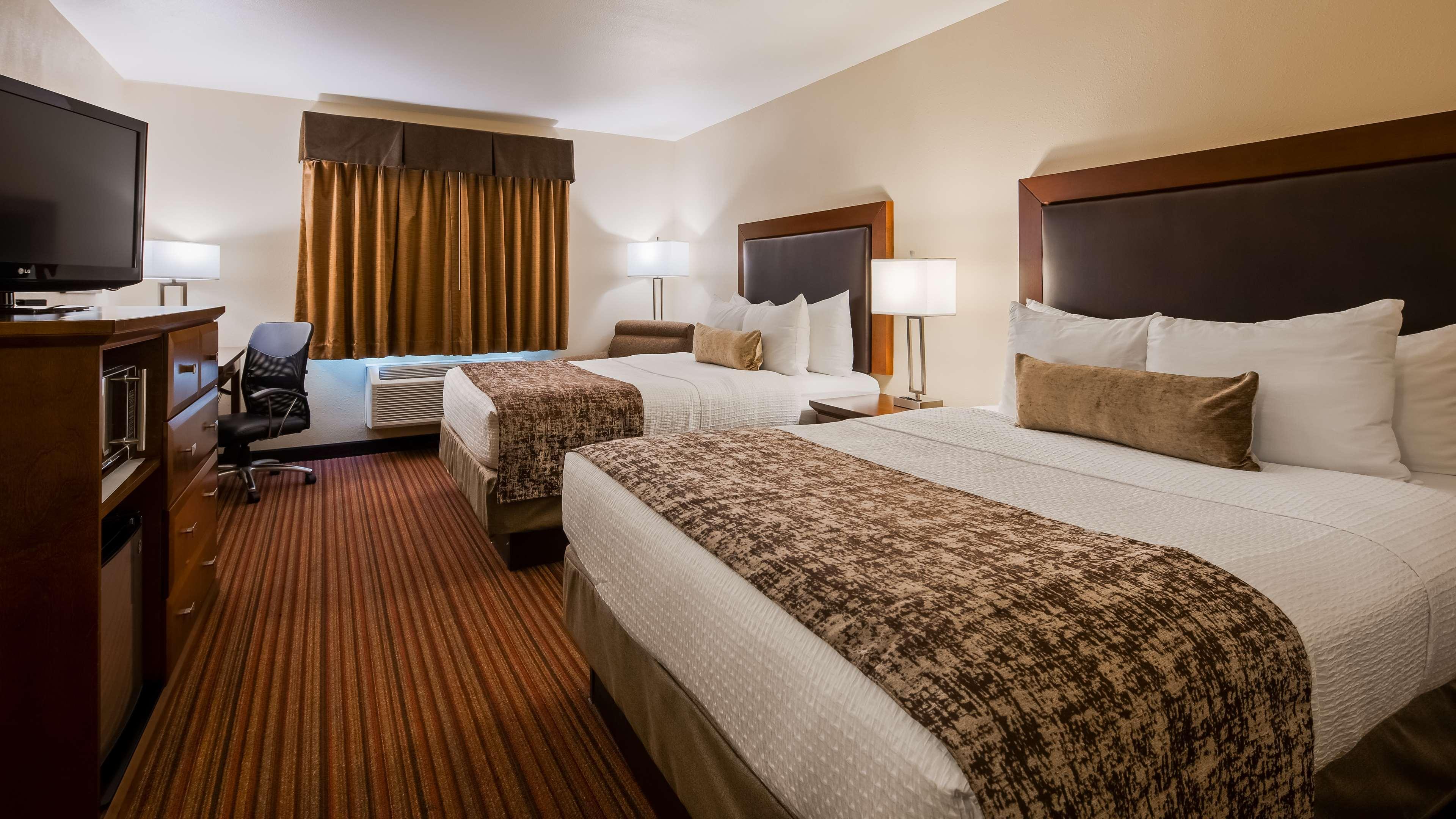 Best Western Plus Sparta Trail Lodge Bagian luar foto