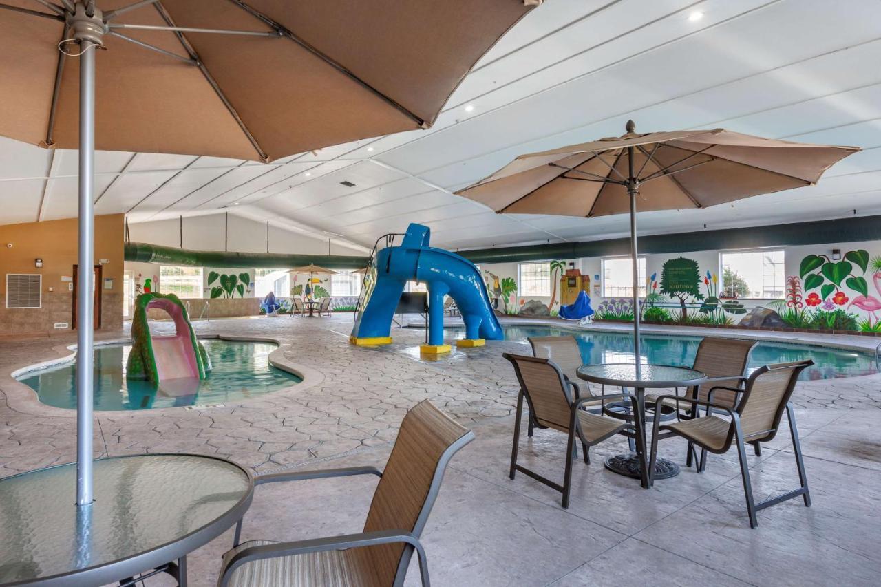 Best Western Plus Sparta Trail Lodge Bagian luar foto