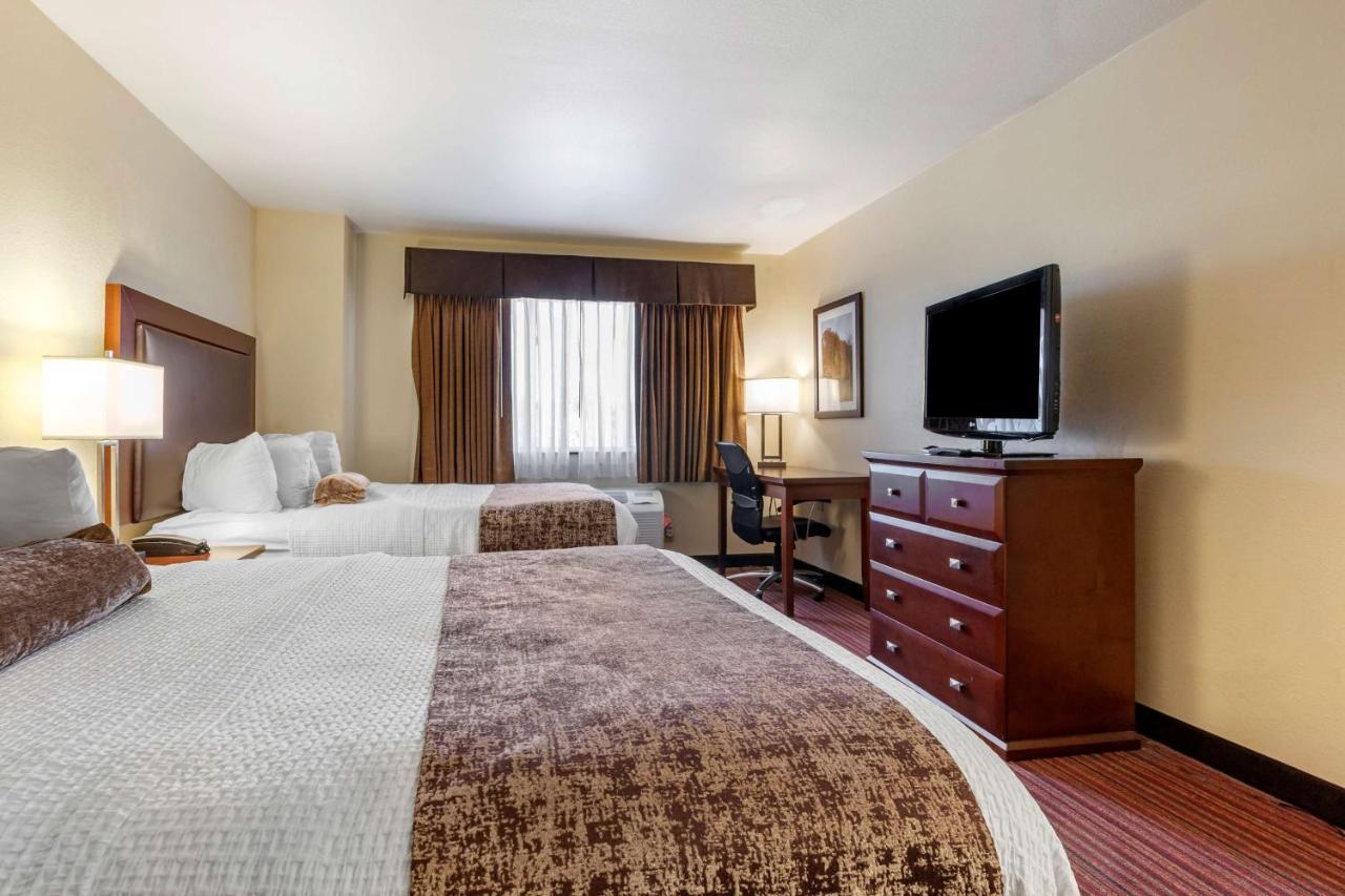 Best Western Plus Sparta Trail Lodge Bagian luar foto