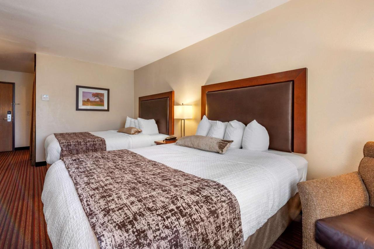 Best Western Plus Sparta Trail Lodge Bagian luar foto