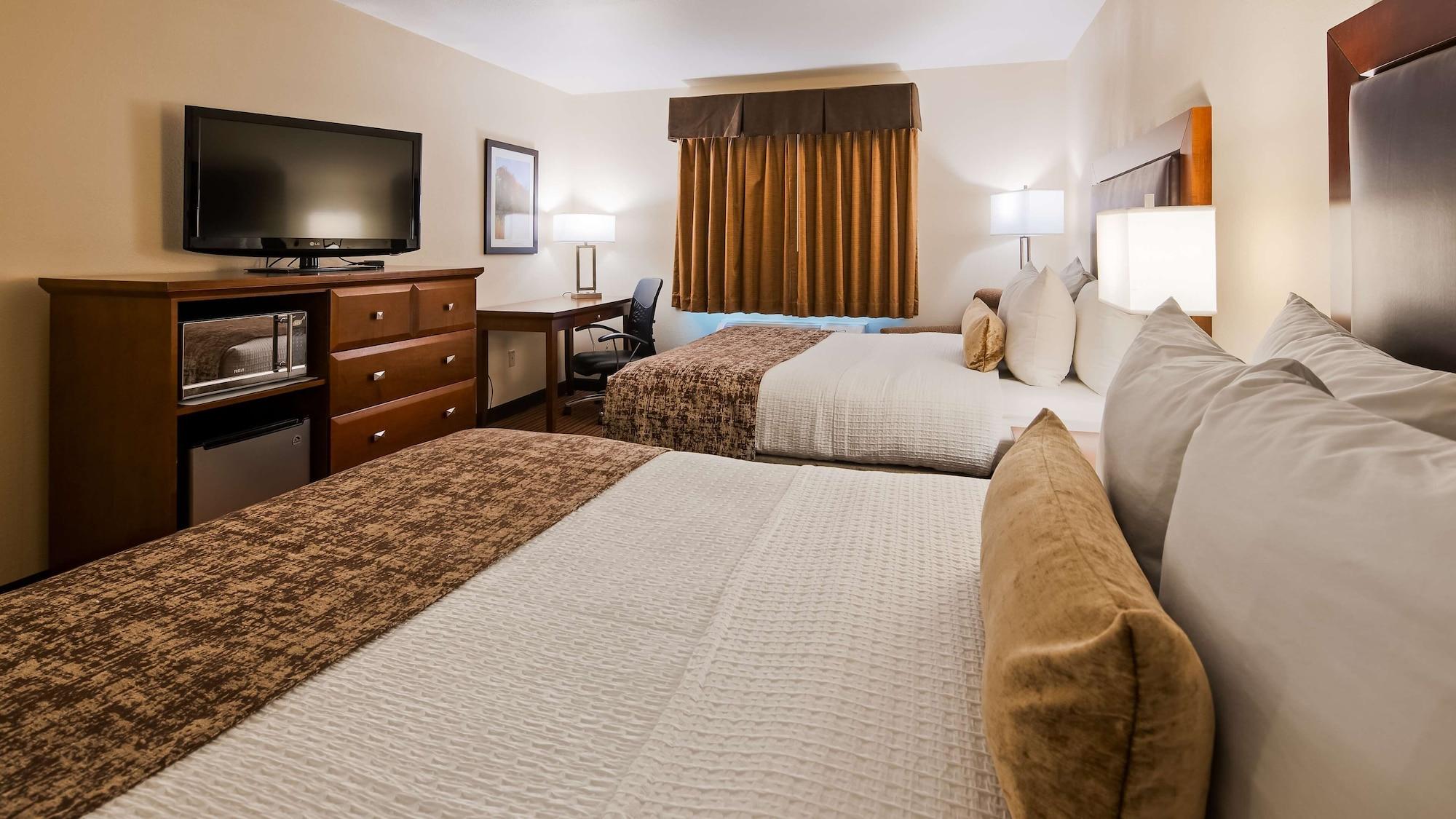 Best Western Plus Sparta Trail Lodge Bagian luar foto